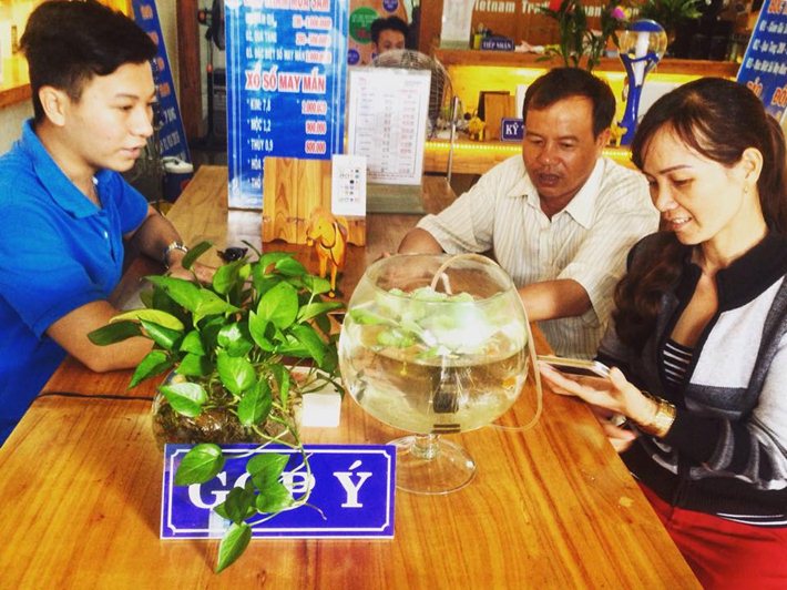 khachhang-1.jpg khachhang-1.jpg