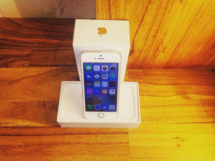 5s-white6.jpg 5s-white6.jpg